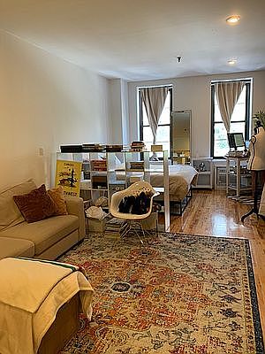 5th image of 324 Pearl St APT 4A