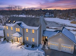 155 Sagamore Rd, Seekonk, MA 02771