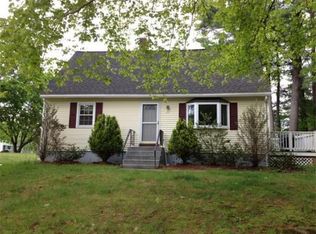 39 Nottingham Rd, Dracut, MA 01826