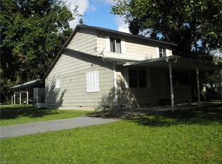 9381 Maple Ln, North Fort Myers, FL 33917