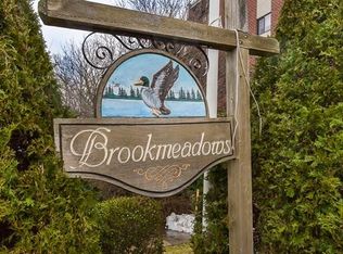 135 Franklin St APT 104, Stoneham, MA 02180