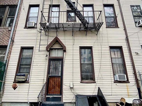 2nd image of 314 Harman St APT 1