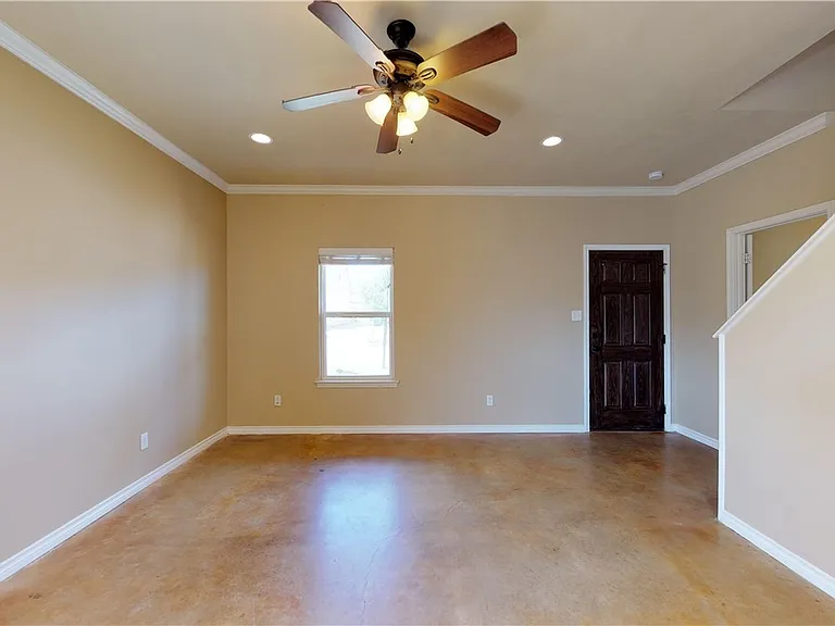 3412 Cullen Trl — Photo 14