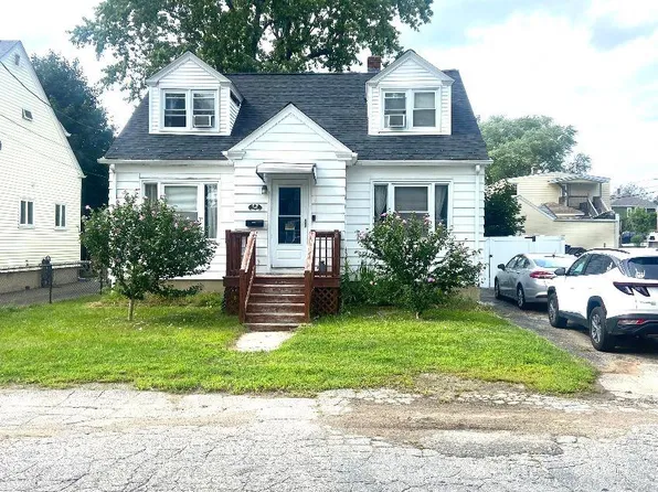 50 Monty Ave, Woonsocket, RI 02895