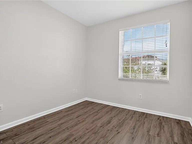 Ambrosia Ln — Photo 10