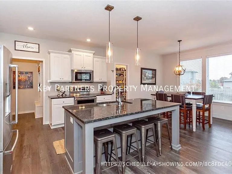 23402 W 52nd Ter — Photo 8