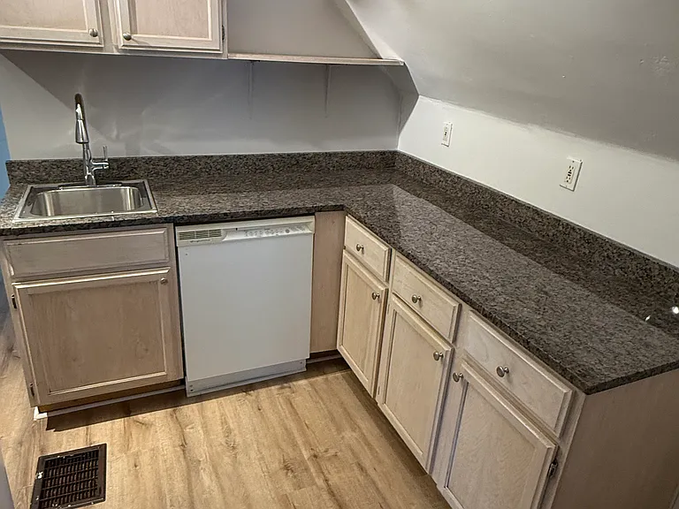 1684 Belmar Rd #3 — Photo 1