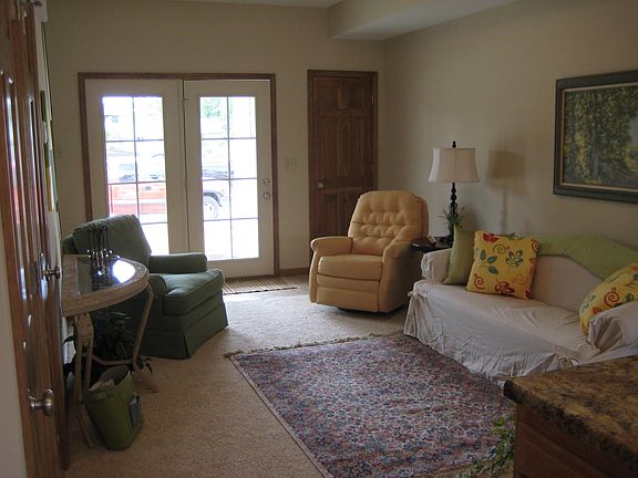 4th image of 5014 Riverport Cmns APT B