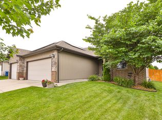 1925 E Costa Mesa Ct, Ozark, MO 65721
