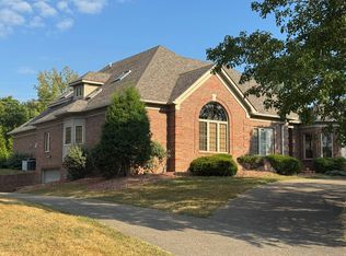 222 N Shore Dr, Campbellsville, KY 42718