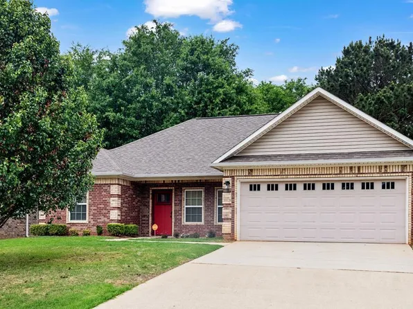 3426 Garrett Ln, Texarkana, TX 75503