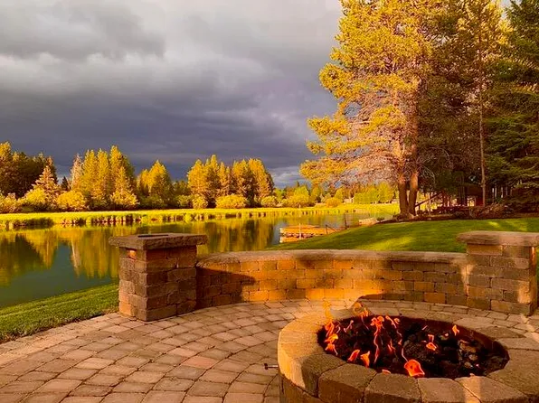 55665 Big River Dr, Bend, OR 97707