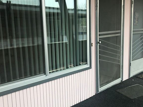 5th image of 508 E Elm St APT 11