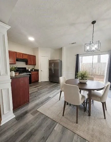 2517 Emma Way — Photo 1