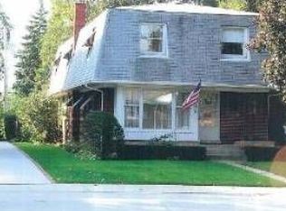 2607 Woodland Ave, Park Ridge, IL 60068