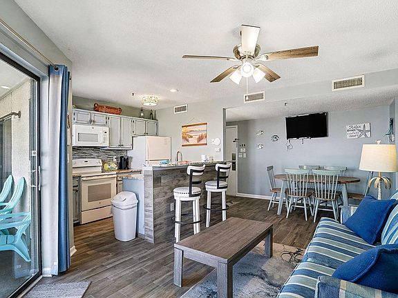 3rd image of 5905 S Kings Hwy. #915