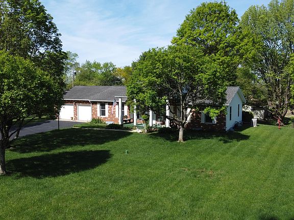 2nd image of 2435 Arabella Dr NE