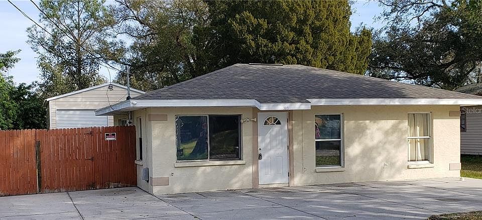 1st image of 3015 11th Street Ct E