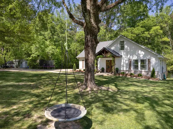 6986 Happy Hollow Rd, Trussville, AL 35173