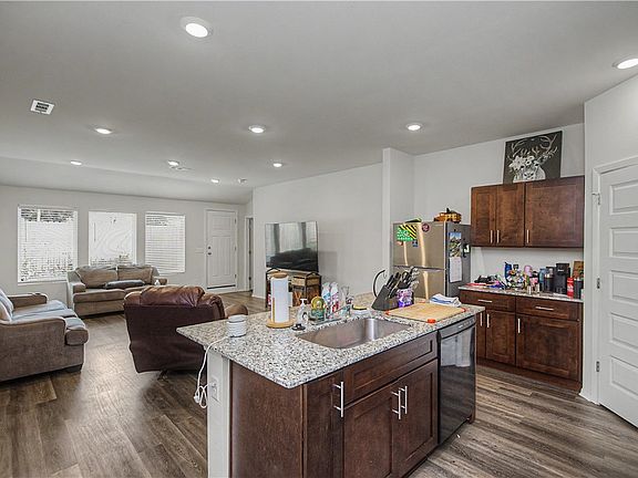 2nd image of 204 & 206 NW 67th Ave