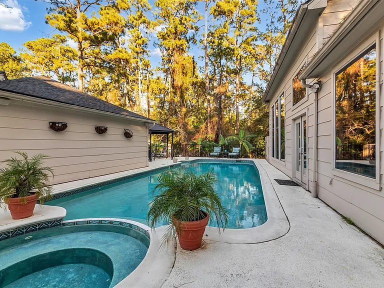 24102 Northcrest Dr — Photo 27