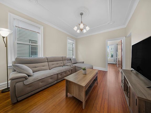 2nd image of 152 W 9th St Floor 1