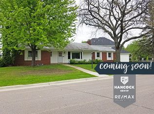 5633 Saint Johns Ave, Edina, MN 55424