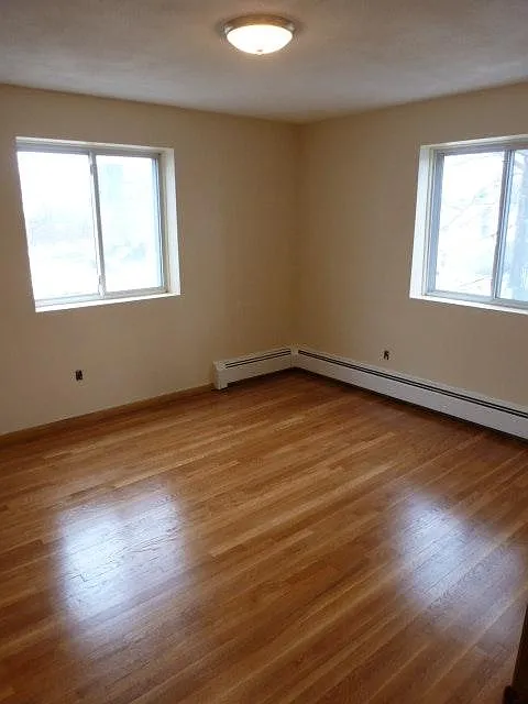 2 bed, 700 sqft, $2,575 — Photo 1