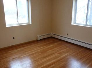 1079 Washington St APT 5, Dorchester Center, MA 02124