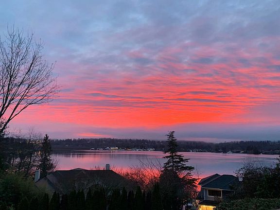 5th image of 3804 E Mercer Way Island Washington #9-ID1034938P