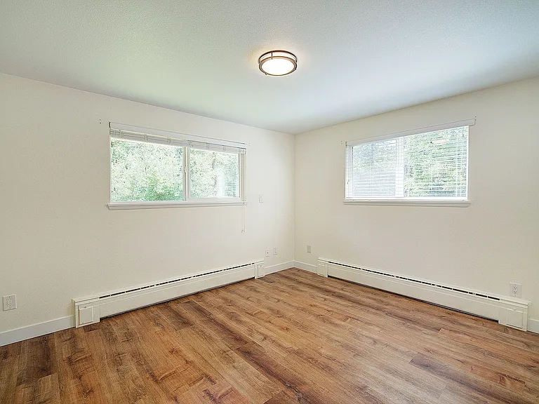 18021 Issaquah Hobart Rd SE — Photo 35