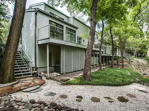 4th image of 5827 Saint Marks Cir