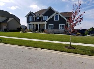 9710 Meadow Rose Ln, Saint John, IN 46373