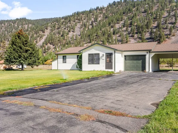 18530 E Mullan Rd, Clinton, MT 59825