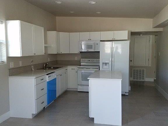 5th image of 402 Mesquite St #C