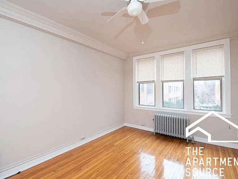 1365 W Estes Ave #1O — Photo 7