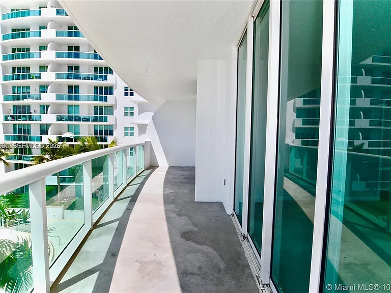 7900 Harbor Island Dr #806 — Photo 13