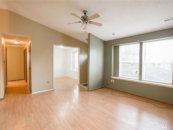 5th image of 2817 14th St SE