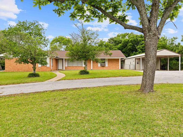 10870 Main St S, Overton, TX 75684