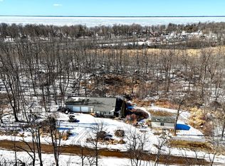 32698 190th St, Isle, MN 56342