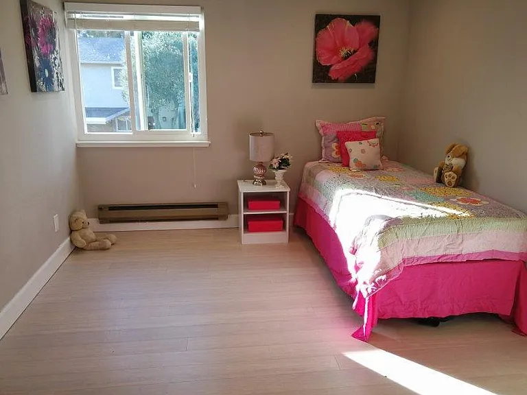 1921 Rock St #18 — Photo 7