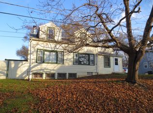 4420 E Wonder Lake Dr, Wonder Lake, IL 60097
