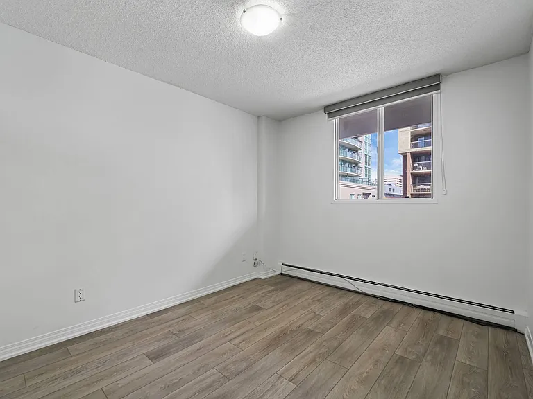 725 12th Ave SW — Photo 19