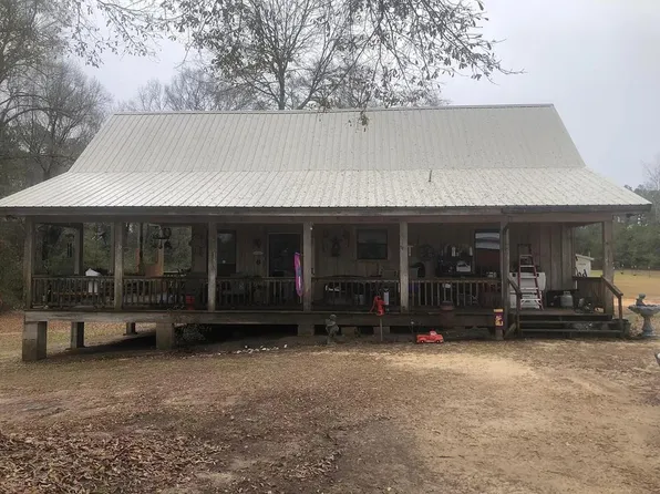 2077 Emerald Ln, McComb, MS 39648