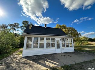 407 Main St, Pekin, IL 61554