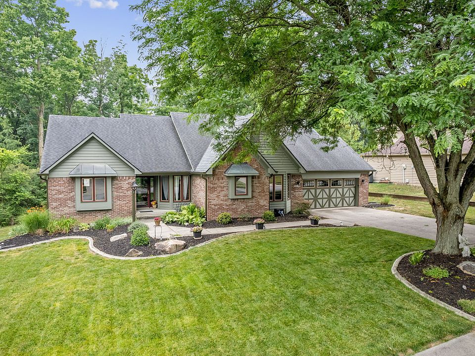 1st image of 9055 Pinecreek Ct