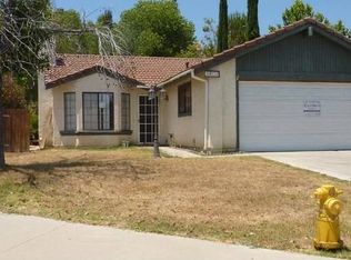 39351 Oak Cliff Dr, Temecula, CA 92591