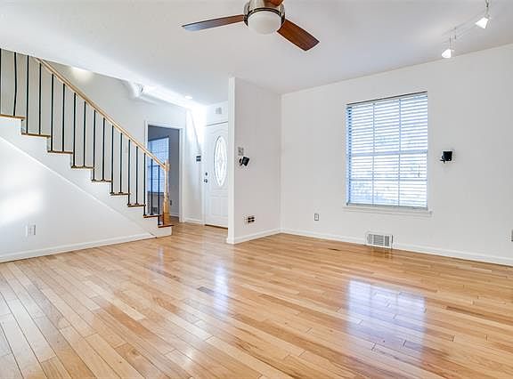 5th image of 2758 Bridal Wreath Ln