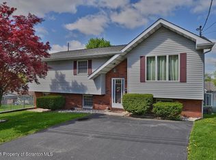 622 Chestnut St, Dunmore, PA 18512