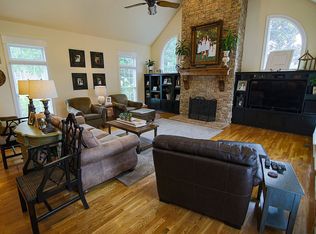 1023 Pepperidge Dr, Bowling Green, KY 42103